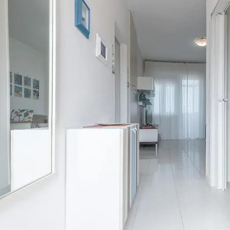 Rocca Priora Suite Apartment * Rocca Priora (Ancona)