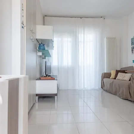 Rocca Priora Suite Apartment * Rocca Priora (Ancona)